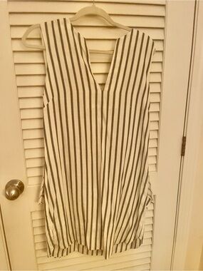 Sleeveless Vertical Stripe Tunic Dress in White & Blue *NWT